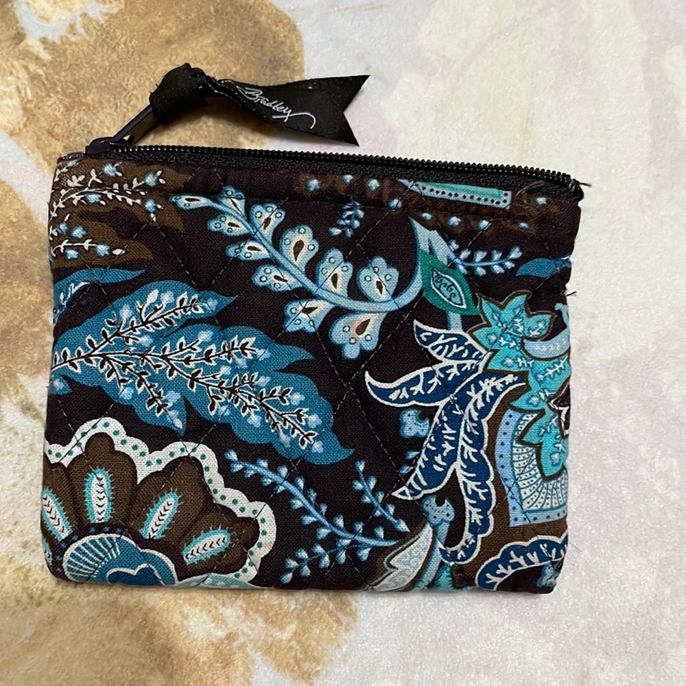 Vera Bradley Pouch - Picture 4 of 4